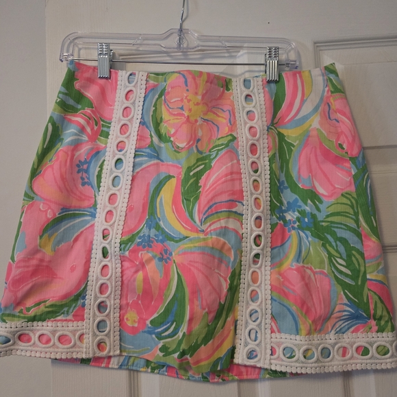Lilly Pulitzer Pants - Lilly Pulitzer So A Peeling Pansy Skort WORN ONCE Sz 6 Gorgeous Colors